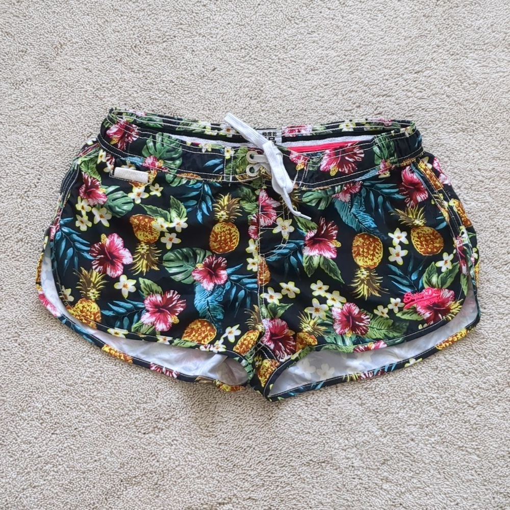 Superdry Aloha Pineapple Swimming Shorts Size M